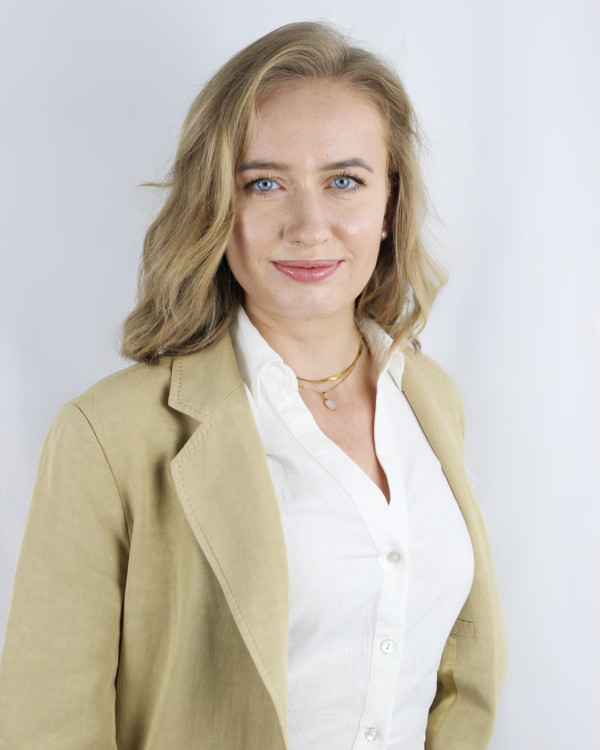 Natália Migala  -  Специалисты в Португалии — WithPortugal