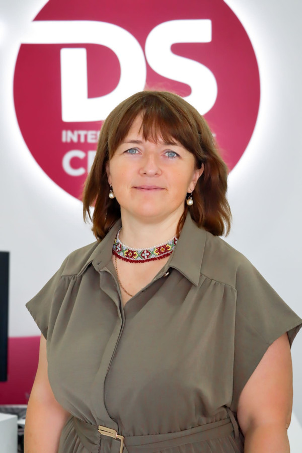 Galyna Grechukh - Специалисты в Португалии — WithPortugal