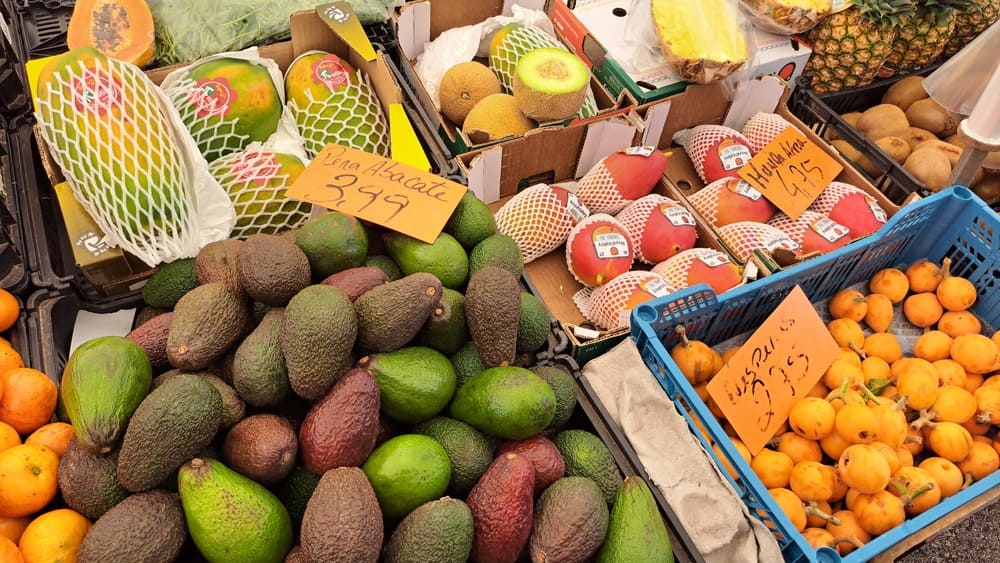 Image: Fruits and vegetables at the market.