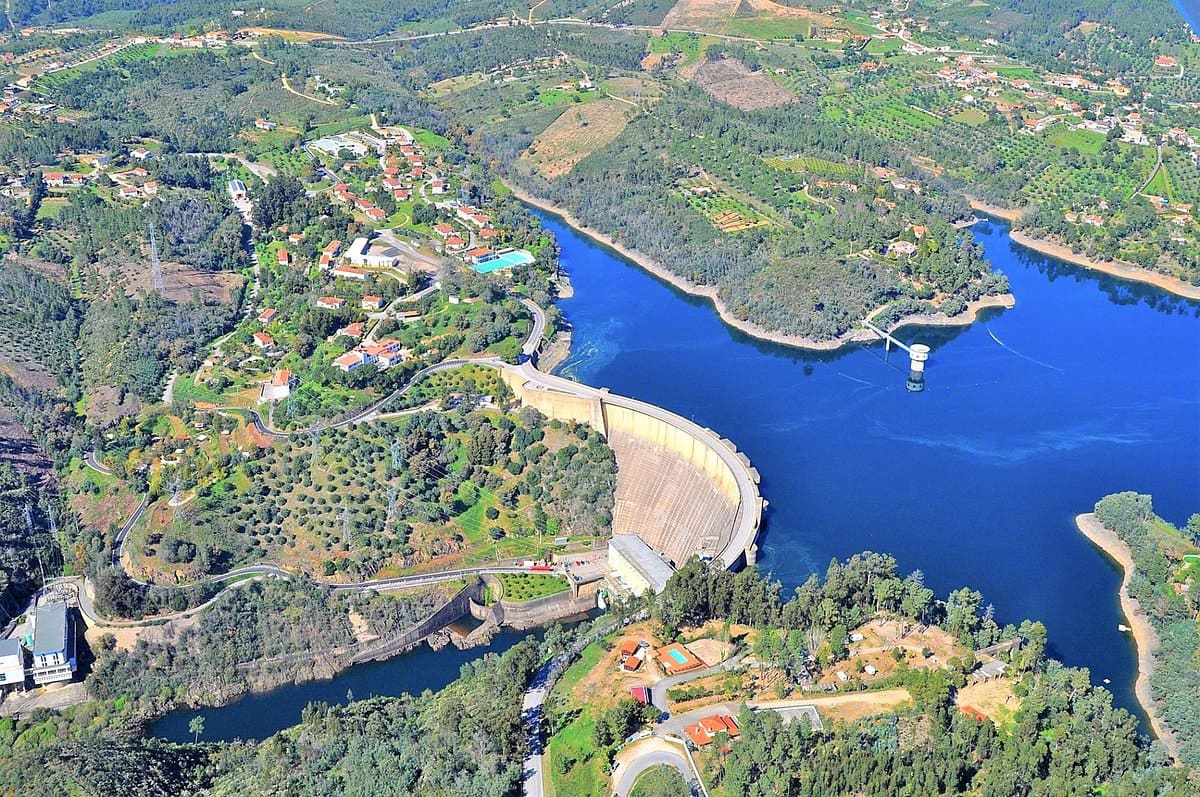 Рисунок 7 – Дамба Castelo do Bode